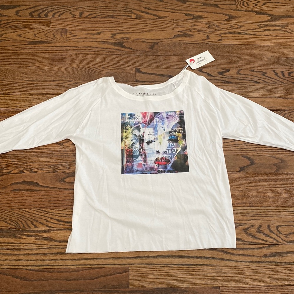 Suzi Roher t-shirt. NBW with tags.